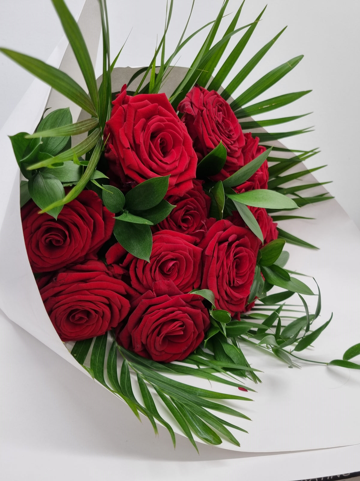 Red Roses Mx Red Roses – Flowers on Carlton
